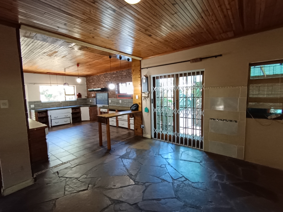 4 Bedroom Property for Sale in C Place Eastern Cape